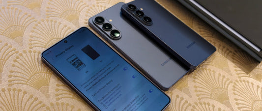 How Samsung Introduced a Phone Screen That Protected Your Privacy